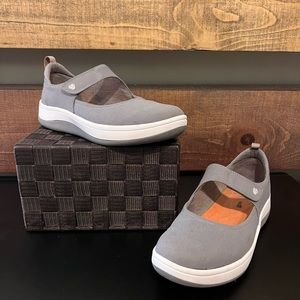 Cloudsteppers by Clarks Arla Air Mary Janes